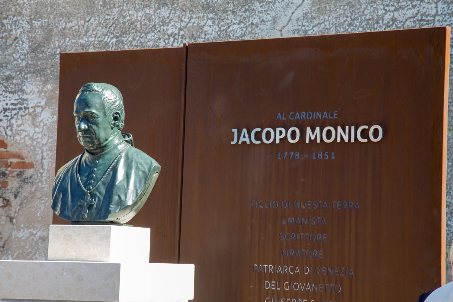 Restauro monumento a Jacopo Monico