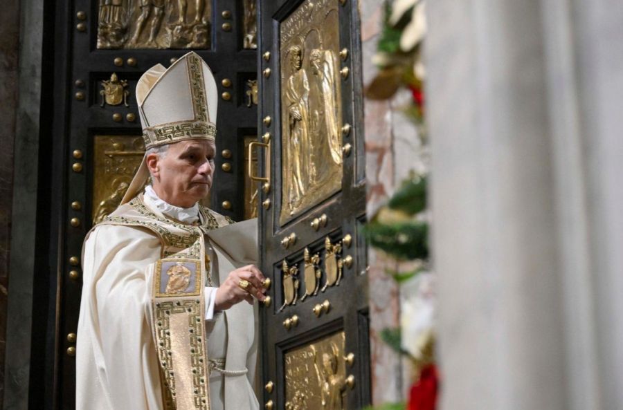 Leone XIV chiude la porta santa Vatican Media