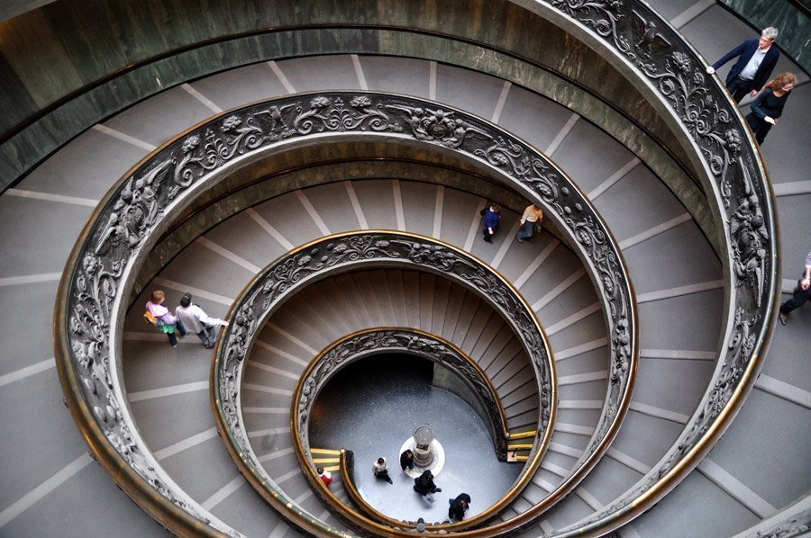 scala del bramante musei vaticani