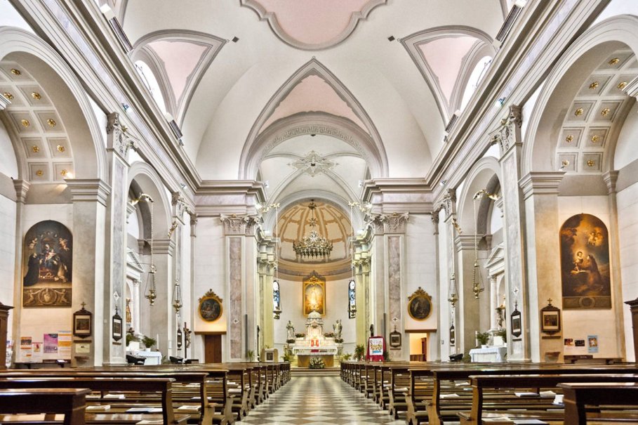 Interno Chiesa Parrocchiale Riese