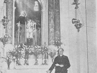 Mons. Dott. Costante Chimenton illustra dal lato artistico il pregevole dipinto di S. Pio X, regalato al Santuario delle Cendrole.