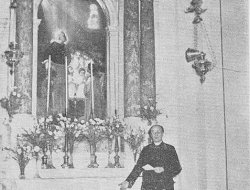 Mons. Dott. Costante Chimenton illustra dal lato artistico il pregevole dipinto di S. Pio X, regalato al Santuario delle Cendrole.