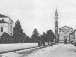 La via principale e la chiesa di Riese ai tempi di Giuseppe Sarto