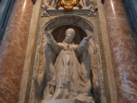 Fausto e Pier Enrico Astorri, Monumento a papa Pio X, 1923, Basilica di san Pietro, Città del Vaticano, Roma