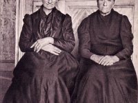 Le sorelle Antonia e Lucia, morte nel 1917 e 1924 a 74 e 76 anni